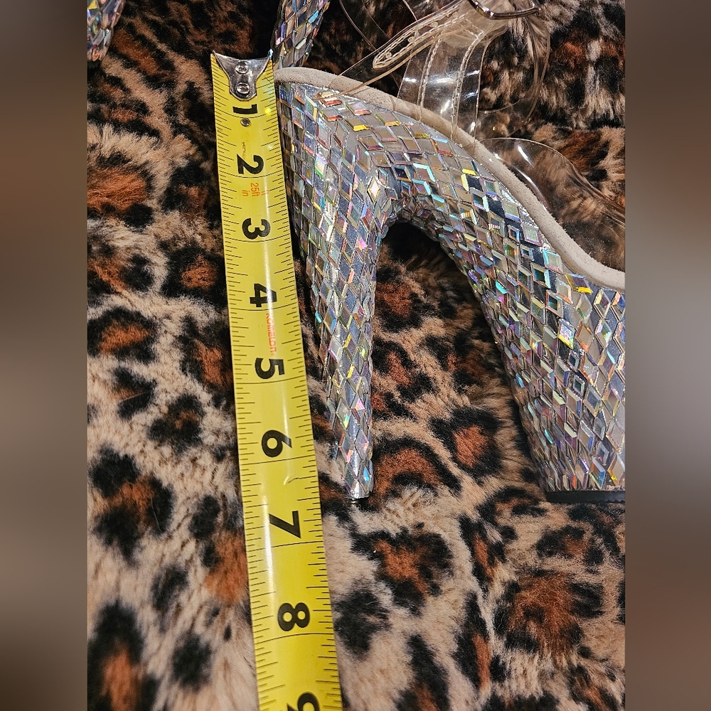 Stylish Silver Platform Heels - image 4